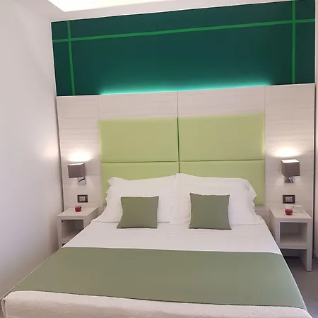 Cinqueterre Behind 4*