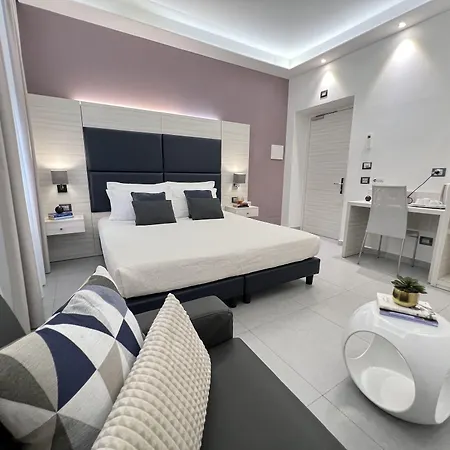 Cinqueterre Behind 4*