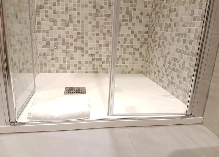 Cinque Terre Behind 4*